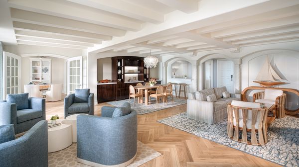Yacht Club at The Boca Raton interior