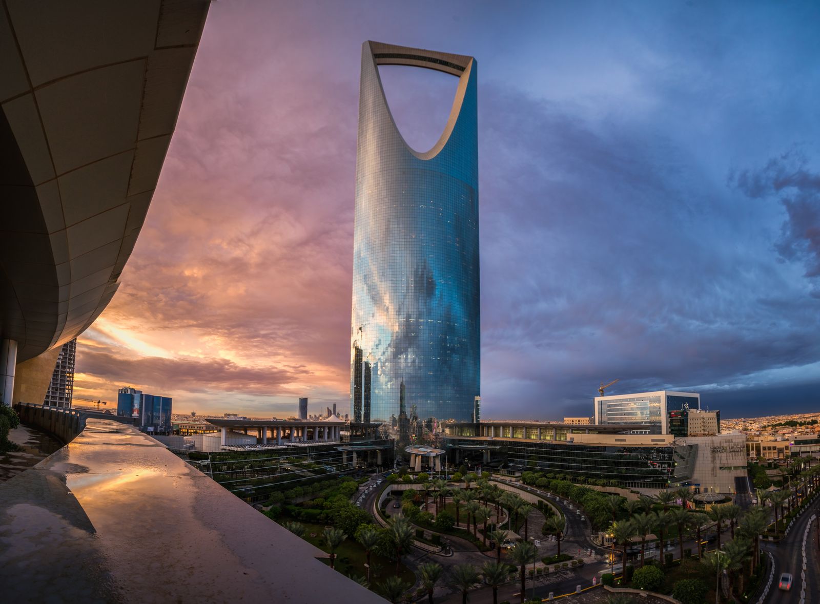 Four Seasons Hotel Riyadh At Kingdom Center