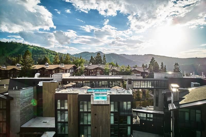 Goldener Hirsch, Auberge Collection