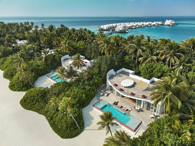 Jumeirah Olhahali Island in the Maldives